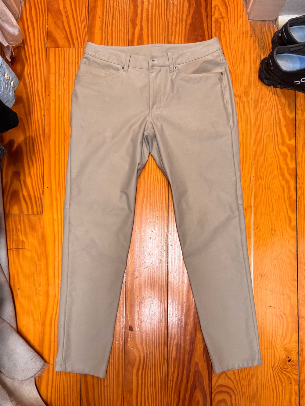 lululemon athletica Men's Chino Pants in Light Tan
